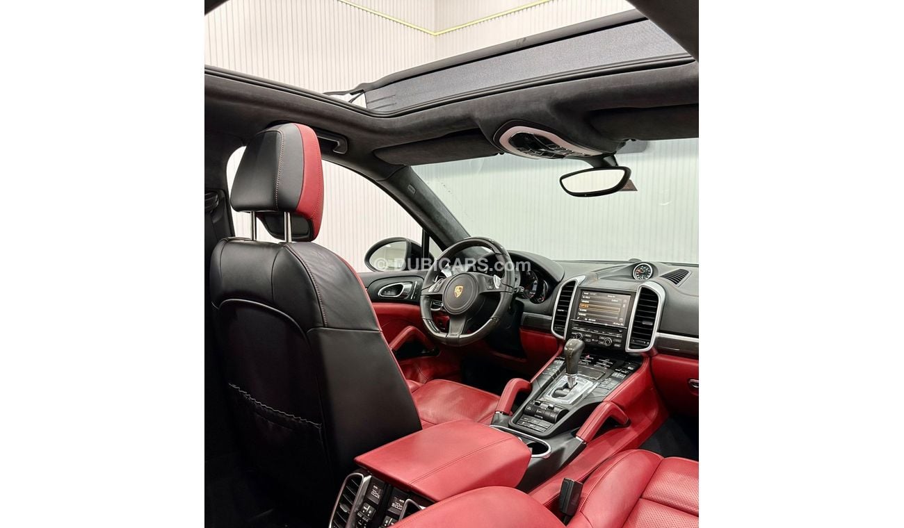 Porsche Cayenne 2014 Porsche Cayenne GTS, Full Service History, GCC Specifications