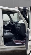 Toyota Land Cruiser Pick Up LC79 Double Cabin LHD 4.2L 1HZ V6 Diesel Engine Manual Gear 4WD 5 Seater 4 Doors