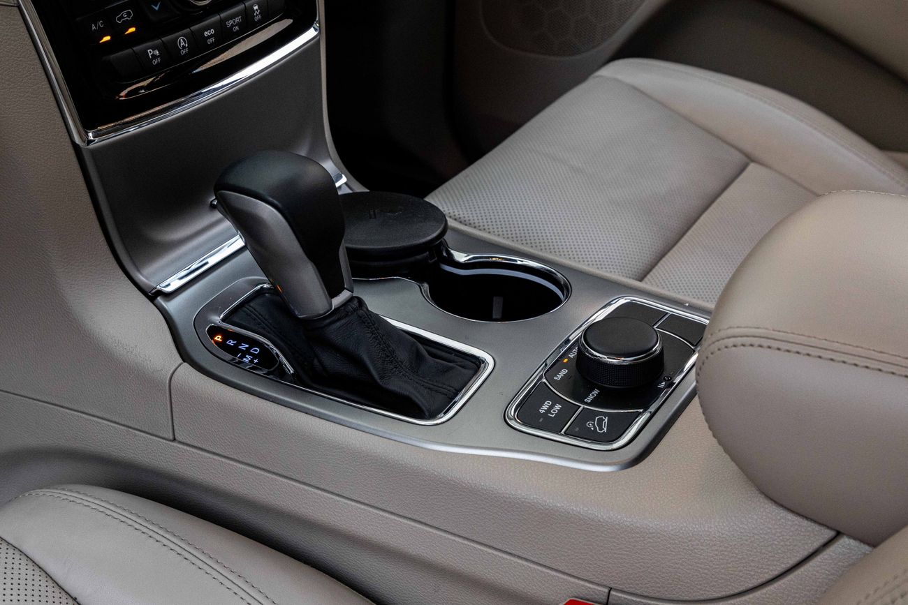 جيب جراند شيروكي Grand Cherokee Limited | 2,155 P.M | 0% Downpayment | Impeccable Condition!