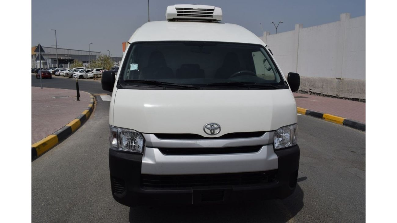 Toyota Hiace GL - High Roof LWB Toyota Hiace Highroof Chiller, Model:2016. Excellent condition