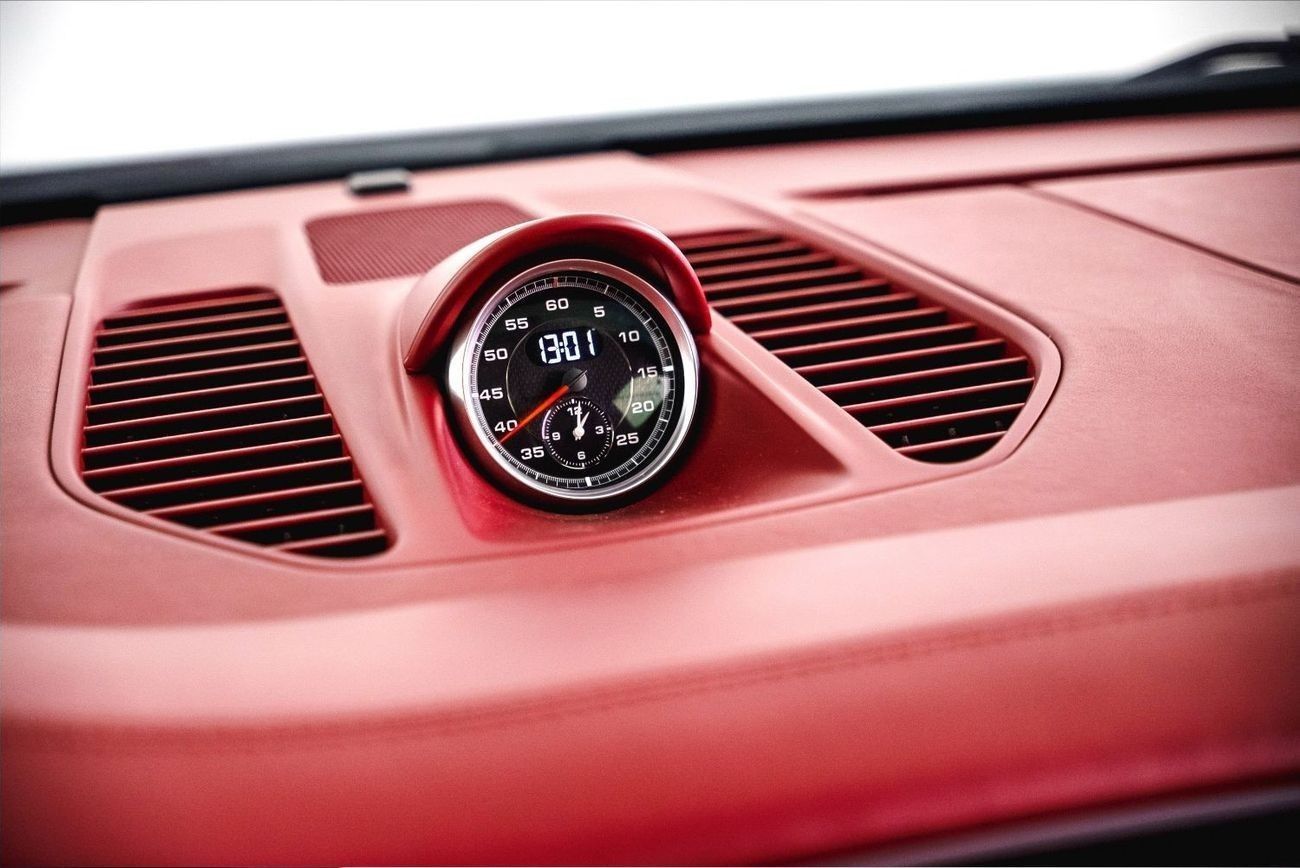 Porsche 911 Turbo 3.8L (520 HP) Coupe