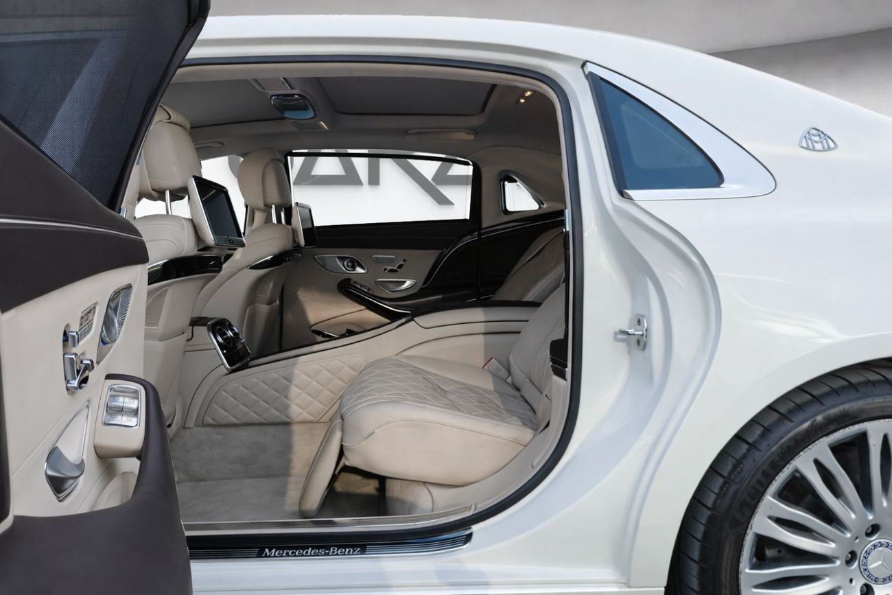 Mercedes Maybach S600 Maybach Mercedes S600 Maybach V12 l GCC l Full Gargash History l Flagship Luxury