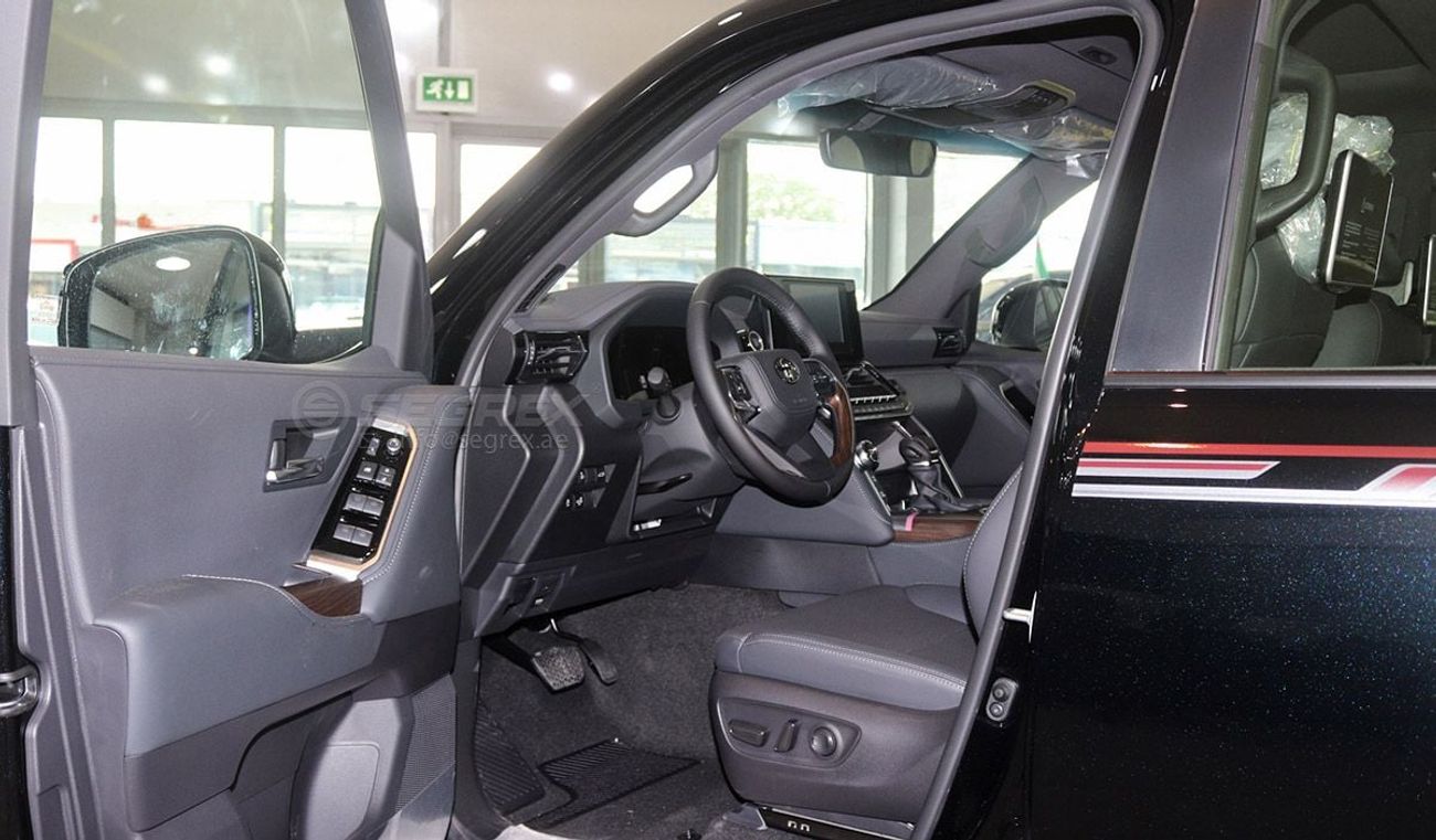 تويوتا لاند كروزر 2026 Model Toyota Land Cruiser (LC300) GXR, 3.5L Petrol 4WD 10A/T