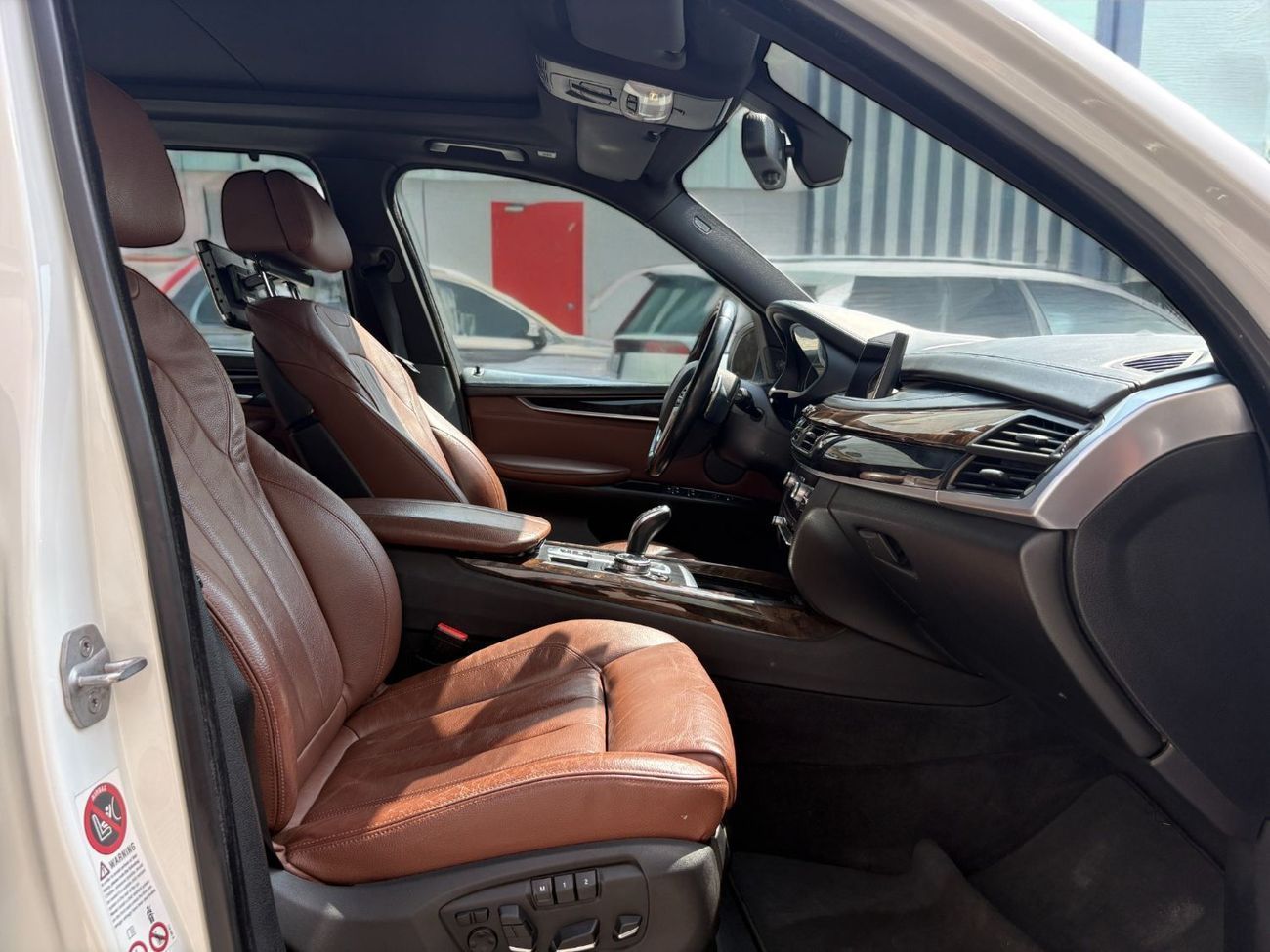 BMW X5 50i Exclusive 4.4L (5 Seater) | 2015 | GCC SPECS | Full Option