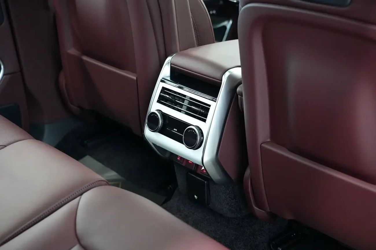 Land Rover Range Rover 2026 Range Rover Vogue HSE P400 | Export