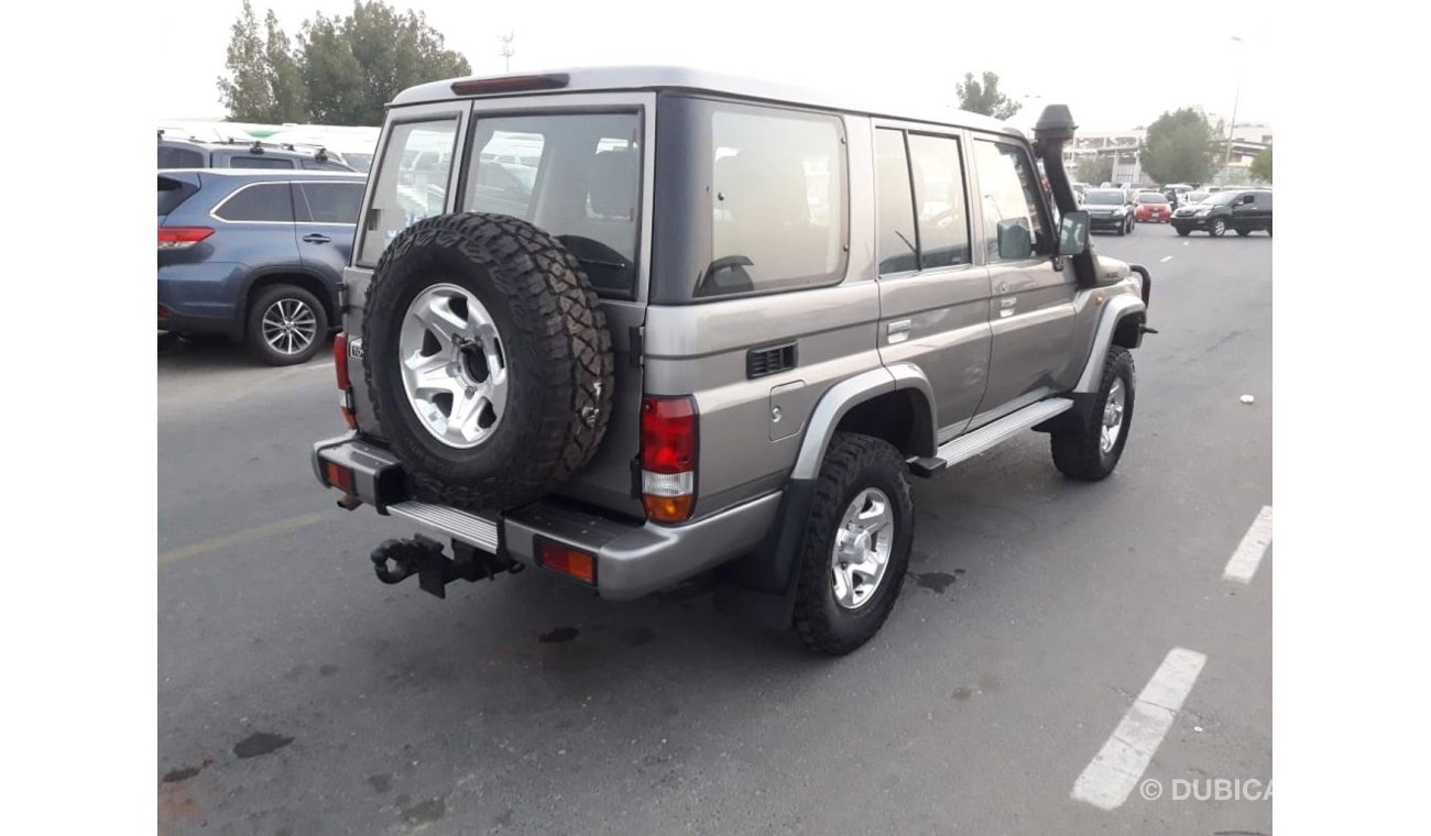 Toyota Land Cruiser (Stock no PM32)