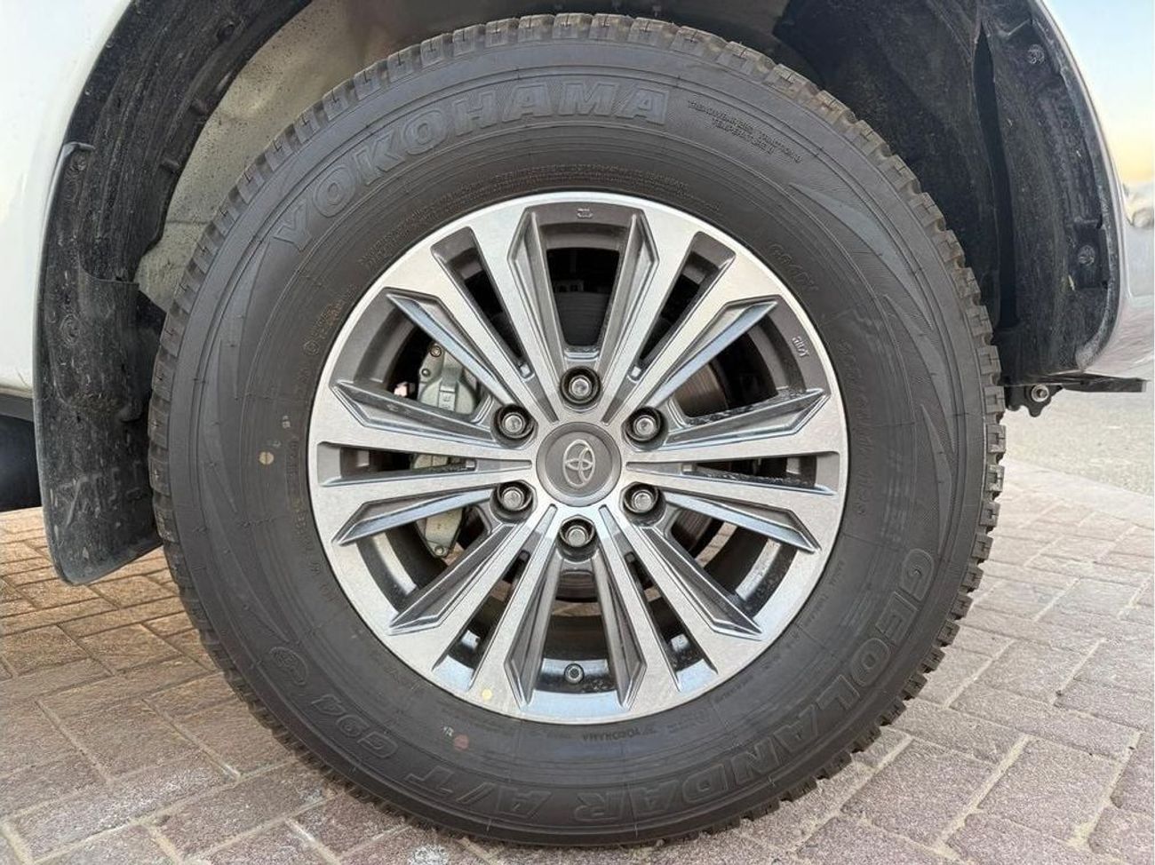 Toyota Hilux S GLX 2.7L AWD A/T