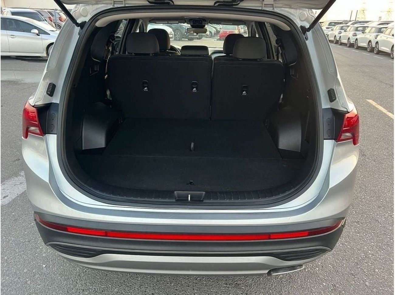 Hyundai Santa Fe 2022 Hyundai Santa Fe, SE - 2.5L  4 Cyl - Lane assist - Android Apple Play - Well Maintained Car wit