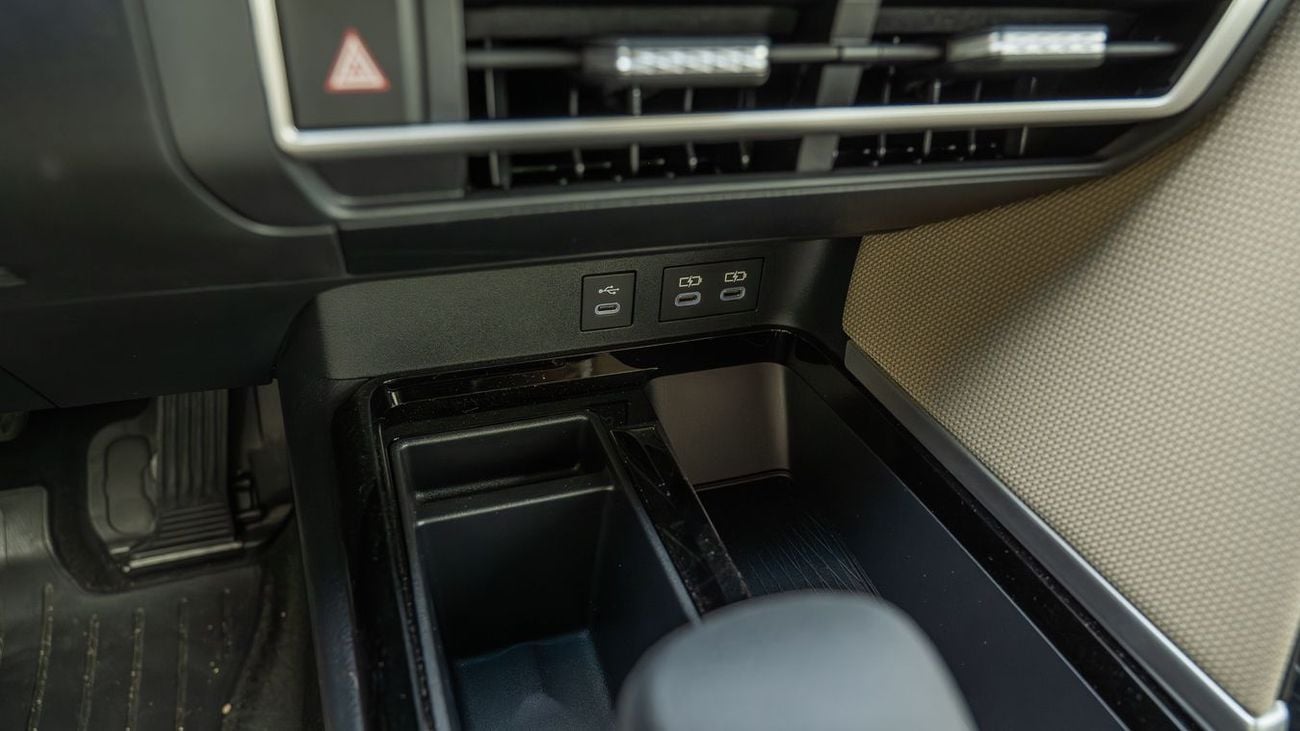 تويوتا كامري TOYOTA CAMRY 2.5 BASIC HYBRID -2025YM