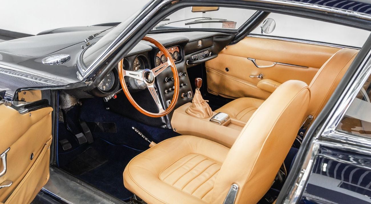 Lamborghini 400 GT 2+2