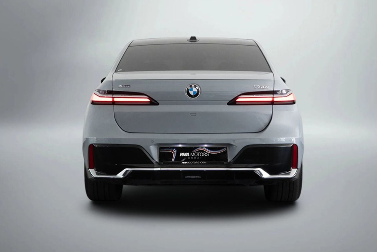 بي أم دبليو 740i