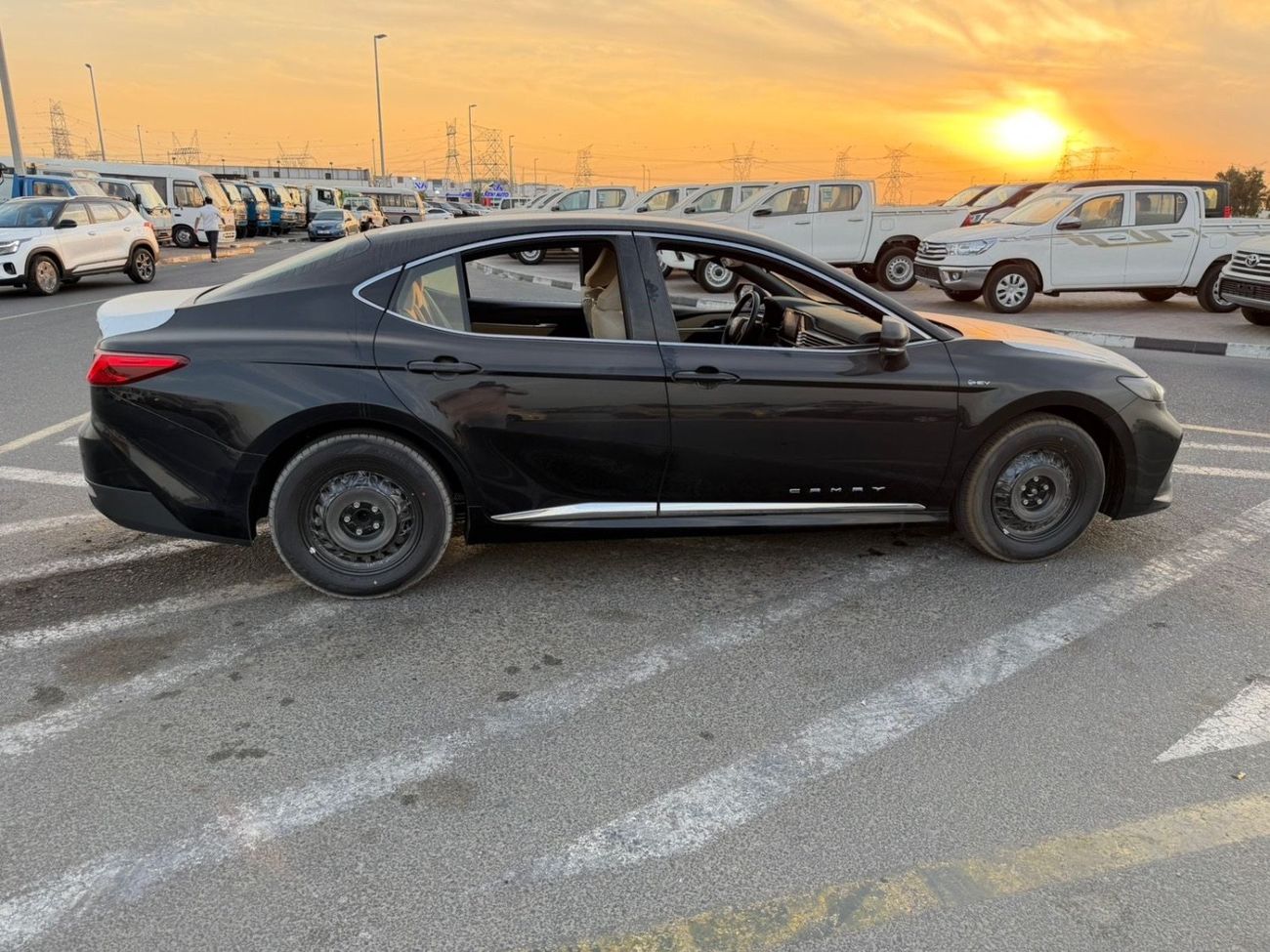 تويوتا كامري Toyota Camry 2.5L hybrid 2026 basic