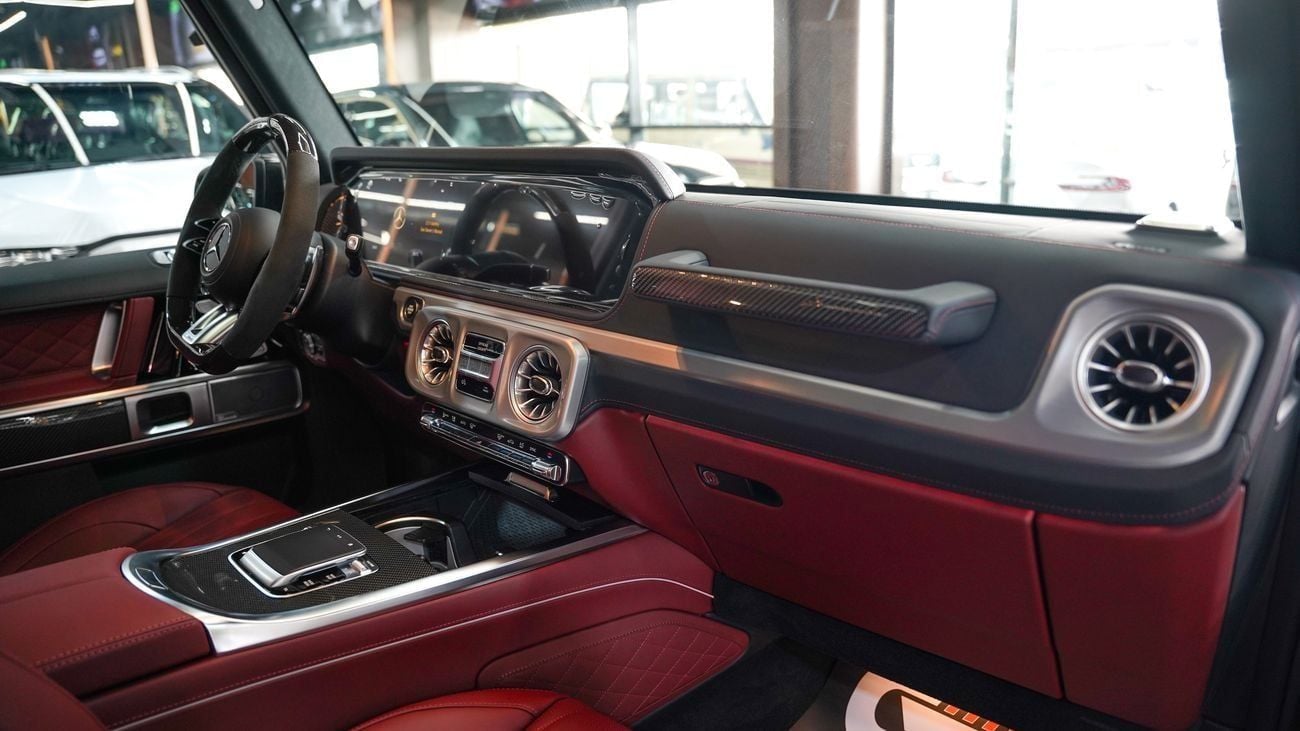 Mercedes-Benz G 63 AMG 2025 MERCEDES AMG G63 - CARBON PACK - DOUBLE NIGHT PACK - SPECIAL COLOR - FULL OPTION