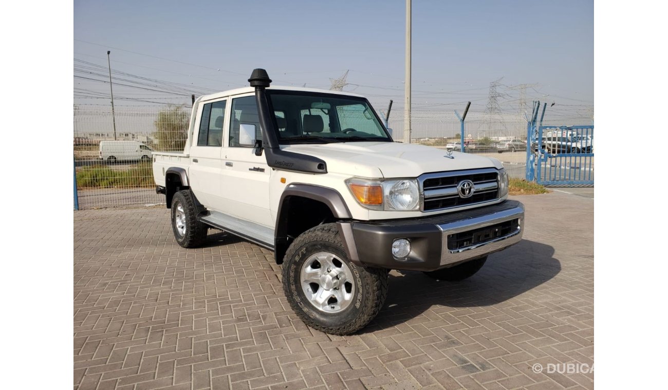 Toyota Land Cruiser Pick Up A1