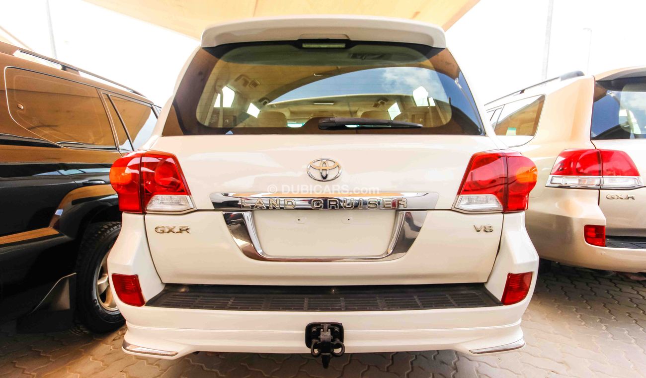 Toyota Land Cruiser GX.R V8 Badge