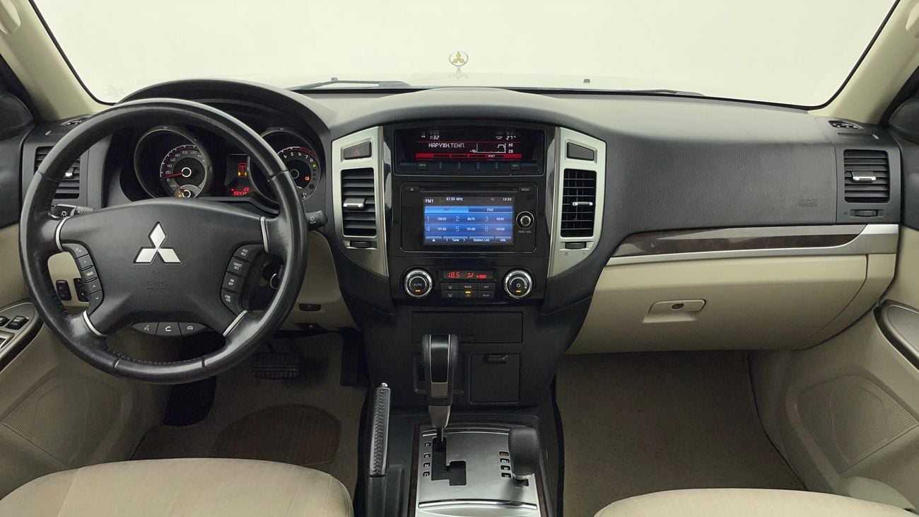 ميتسوبيشي باجيرو GLS MIDLINE 3 | بدون دفعة مقدمة | اختبار القيادة في المنزل