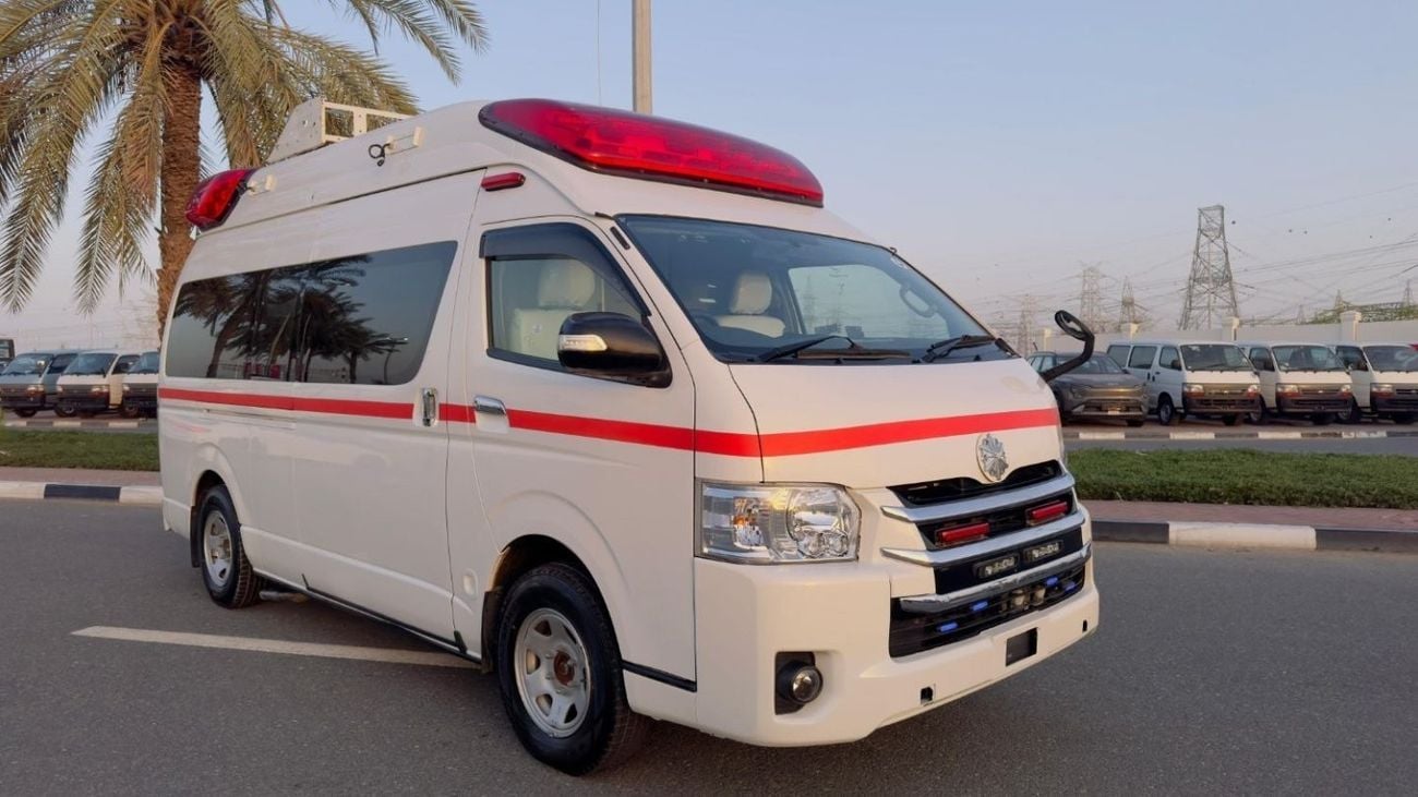 Toyota Hiace AMBULANCE | 2.7L PETROL | RHD | 2018 | CABINET FOR MEDICAL EQUIPEMENT