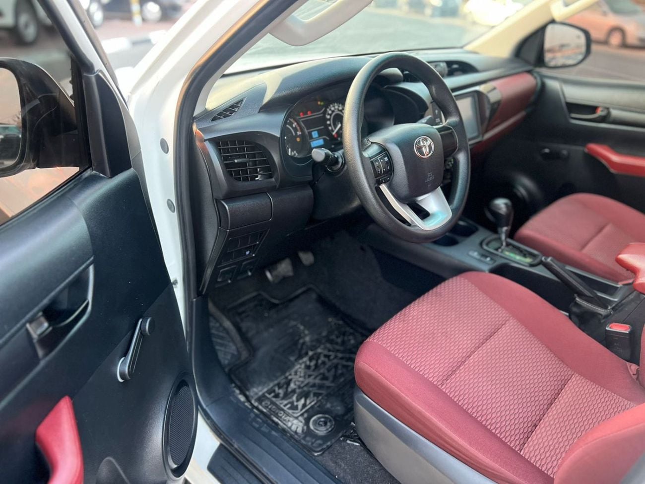 تويوتا هيلوكس ADVENTURE 2022 Toyota Hilux Advanture Modified - 2.7L V4 - AWD 4x4 -GCC- Rear Camera - Patrol