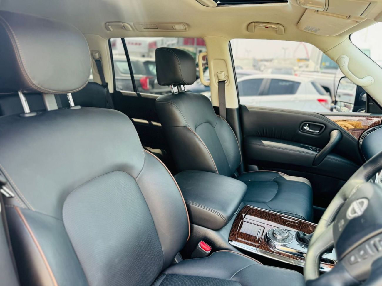 نيسان باترول Nissan patrol 2023 RHD black 7seaters petrol engine black colour outside and grey colour imterior