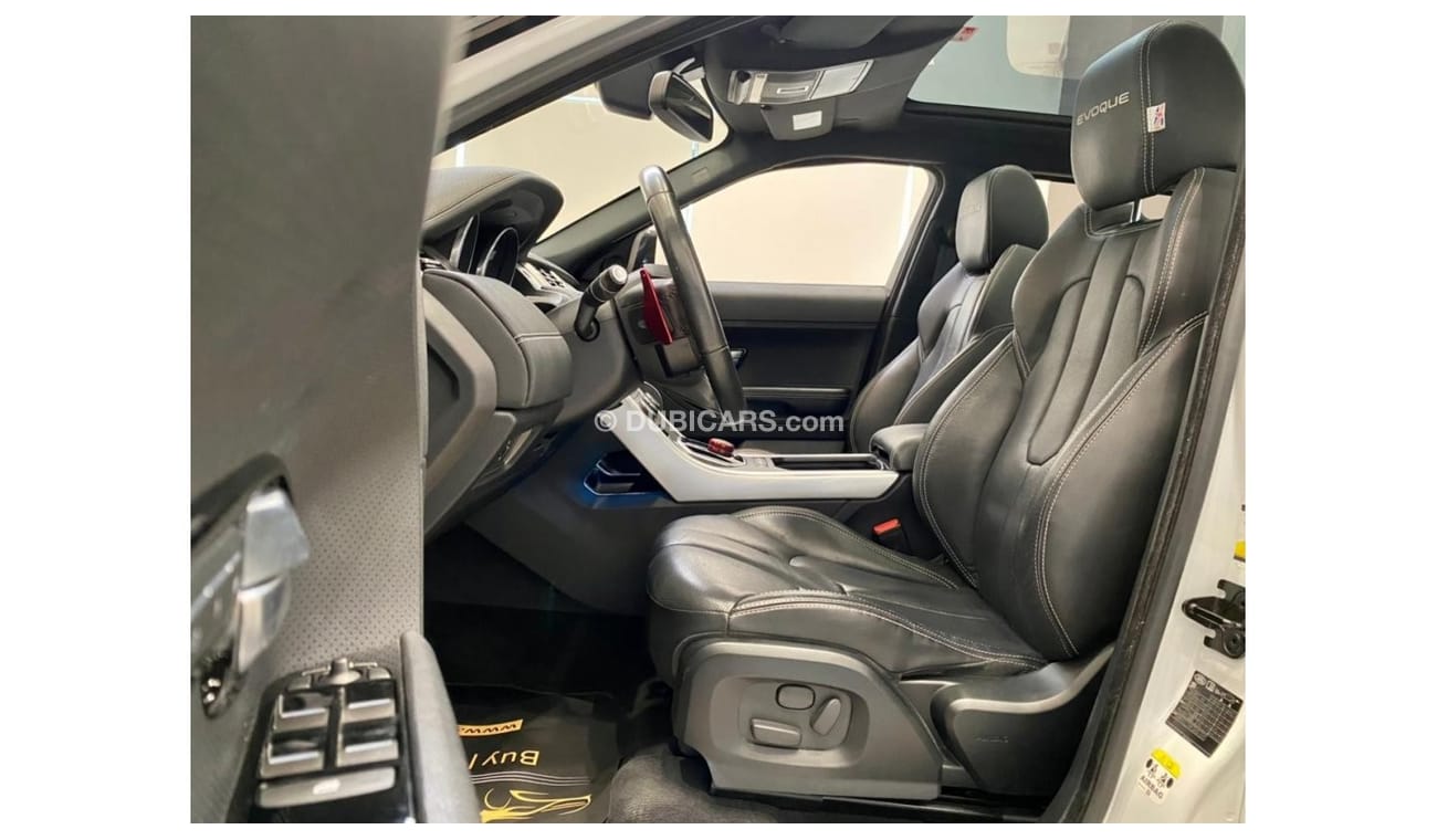 Land Rover Range Rover Evoque 2015 Range Rover Evoque Dynamic Union Jack Edition, Service History, Warranty, GCC