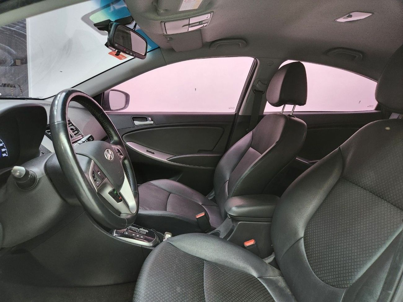 Hyundai Accent ACCENT (G) 1.4 4DOOR MODERN