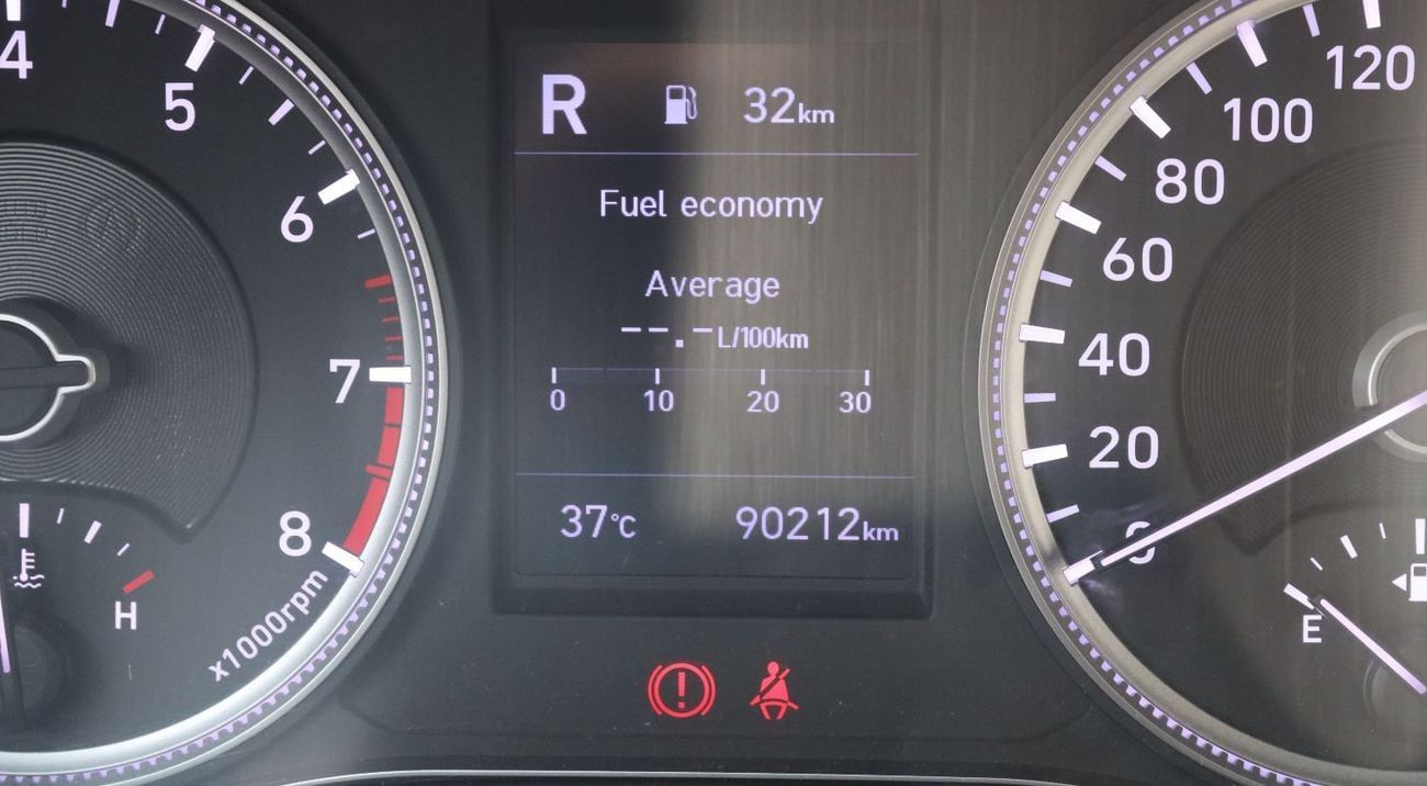 Hyundai Santa Fe GL 2.4L Hyundai Santa Fe - 2019 - GCC - 7 seats - accident-free - 2.4L-low mileage, in excellent con