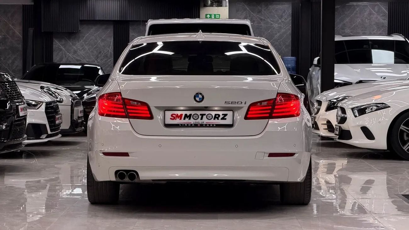 بي أم دبليو 520i EXECUTIVE