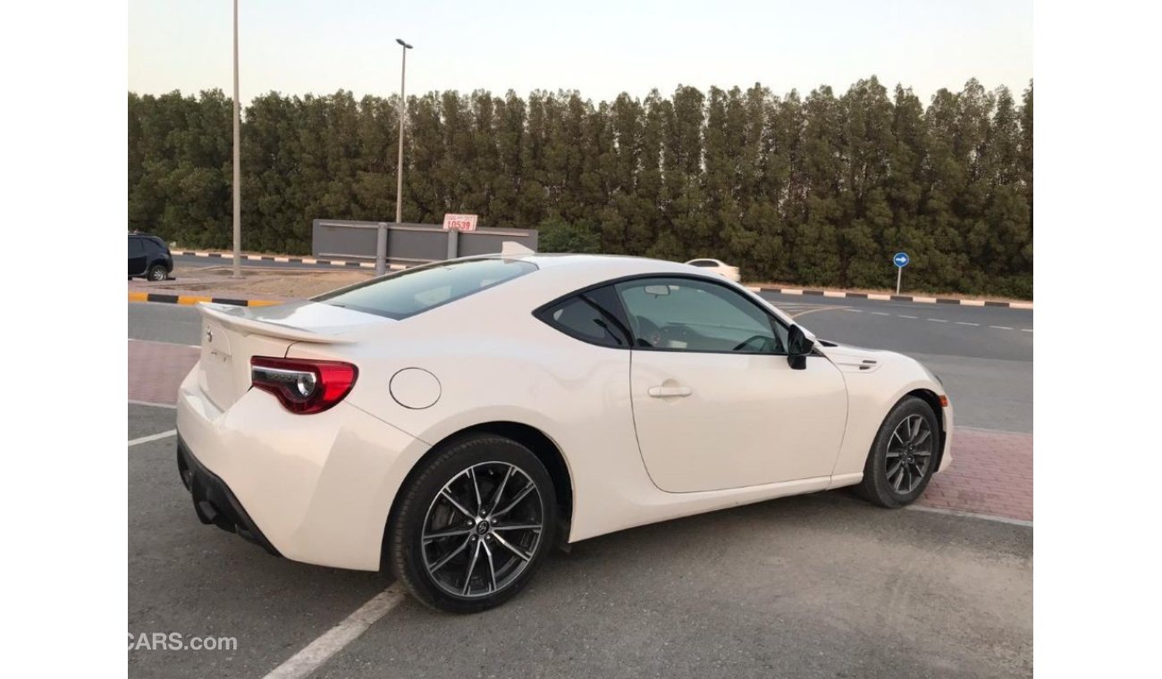 Toyota 86 Full automatic very good condition k'm 6000 only