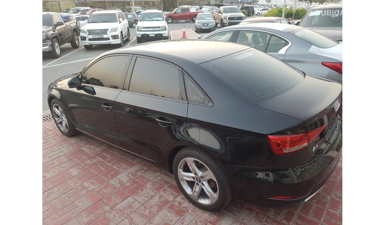 Audi A3 Audi A3_ 2018 like brand new-30TFSI under warranty 2020/11-بدون حوادث او صبغ تحت الضمان حتى  /