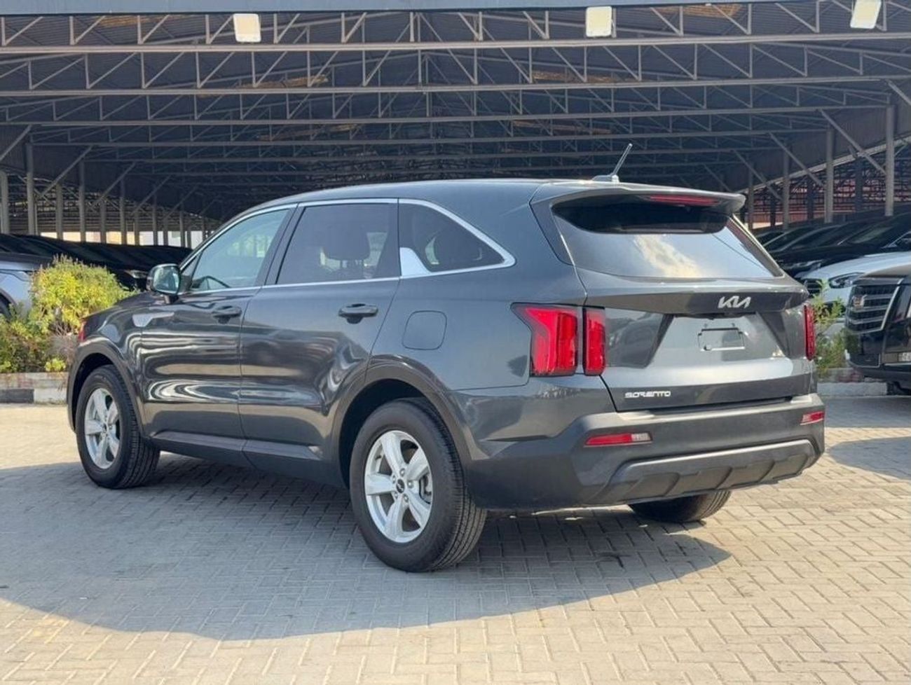 كيا سورينتو Mid Option 3.3L