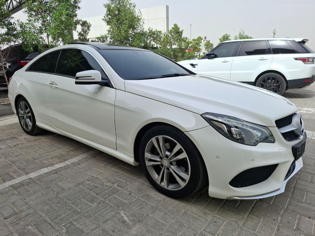 Mercedes Benz E 200 Coupe Mercedes-Benz E200 2015 full option