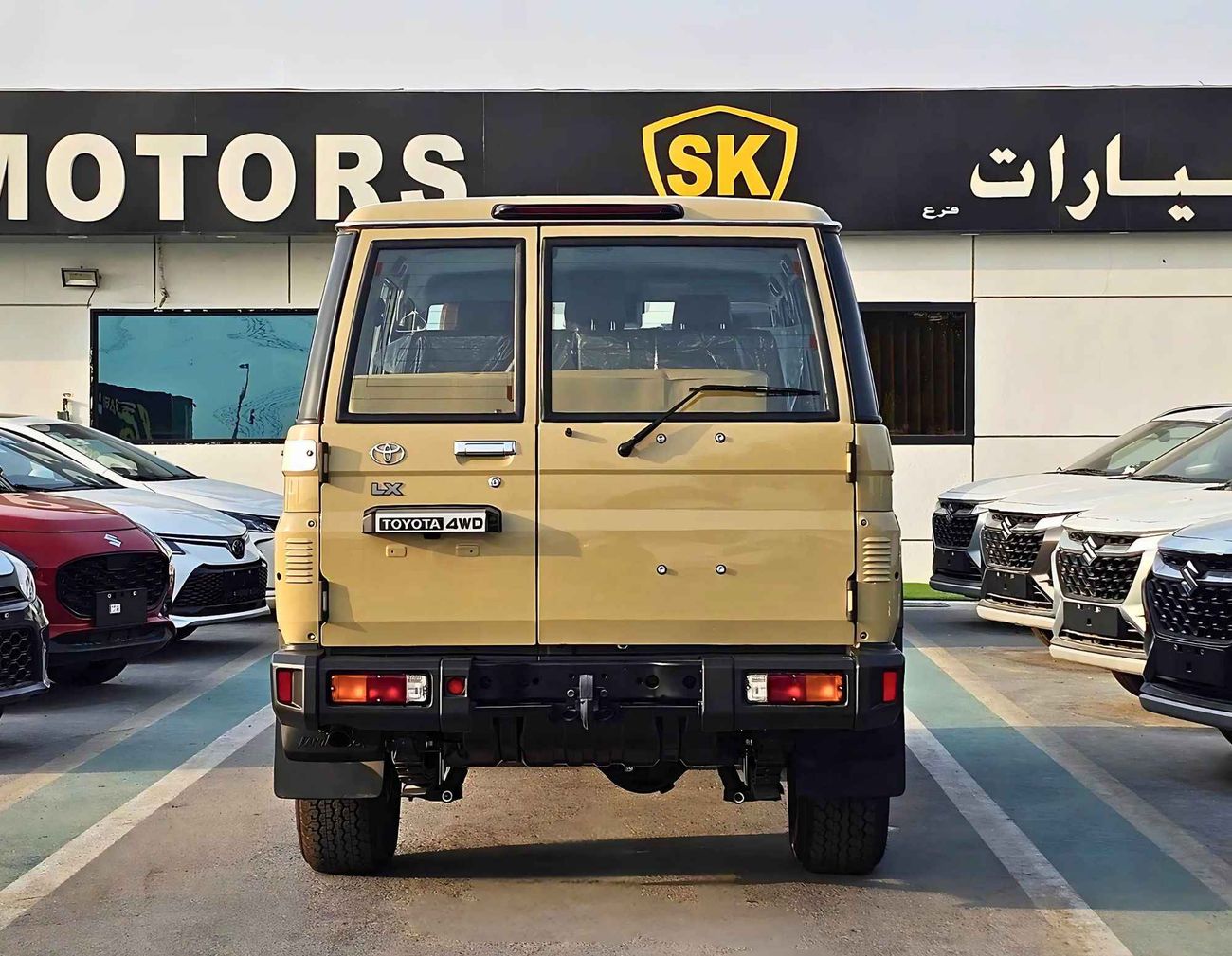 Toyota Land Cruiser 70 LX LC76 / 2.8L V4 DIESEL A/T / WINCH SNORKEL / DVD CAMERA / HIGH OPTION / CODE#LX-Z