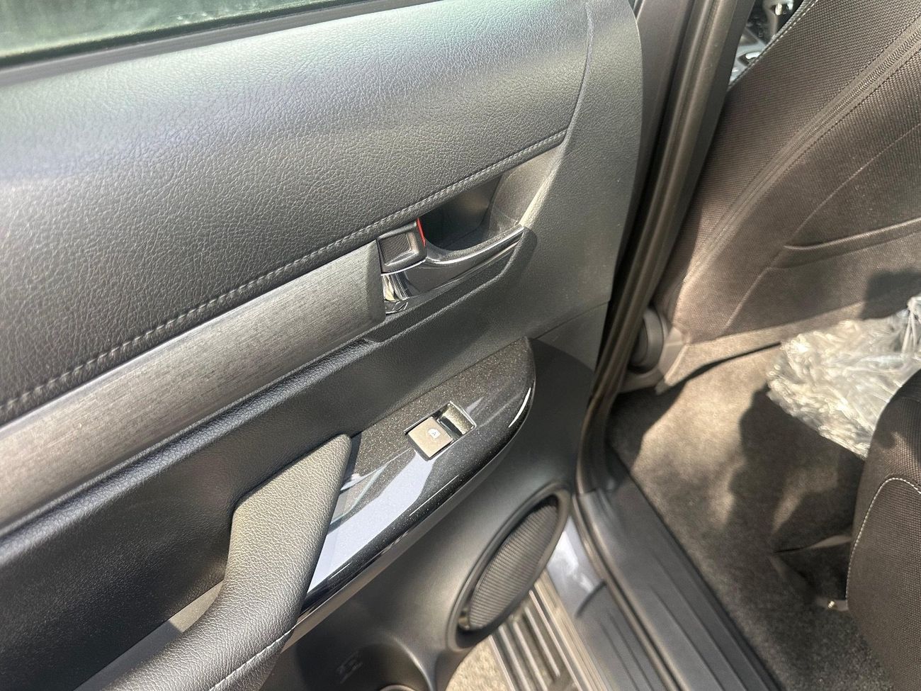 تويوتا هيلوكس adventure 4.0