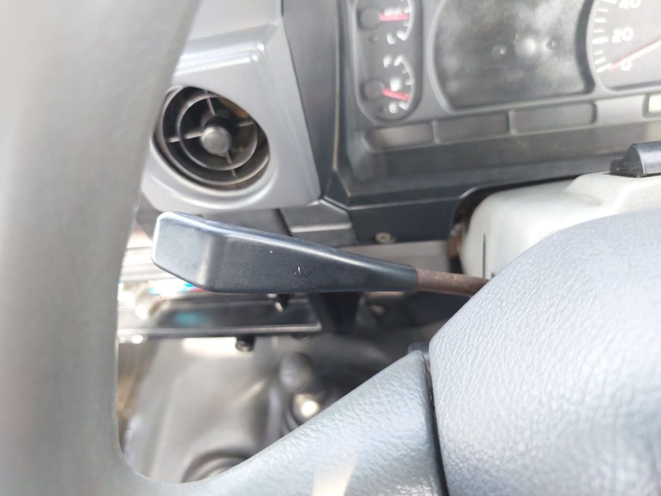 Toyota Land Cruiser TOYOTA LAND CRUISER PICK UP RHD 2001 MODEL 4.2 L DIESEL MANUAL(PM17402)