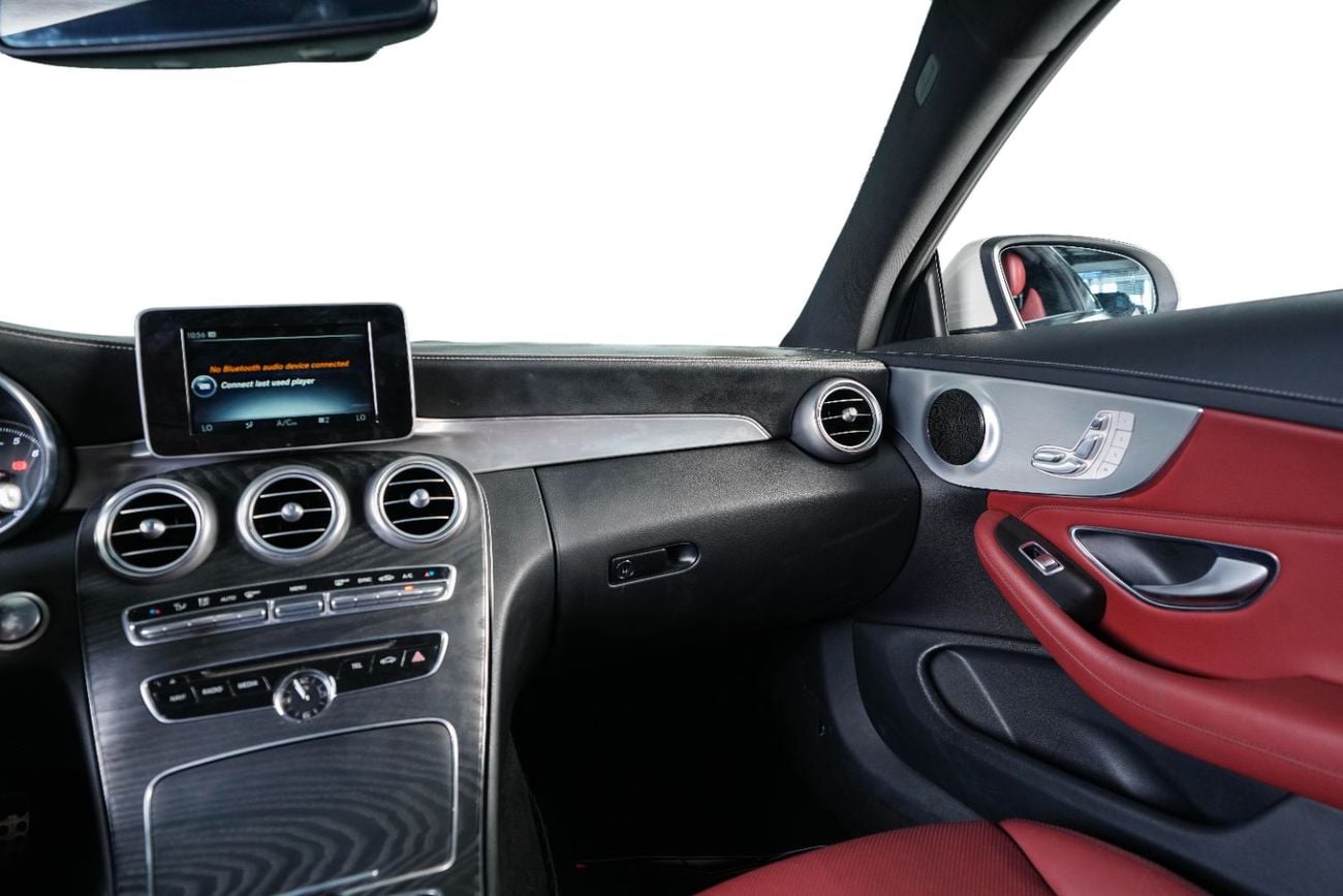 Mercedes Benz C200 AMG GCC-Carbon Fiber Interior Trim-Memory seats