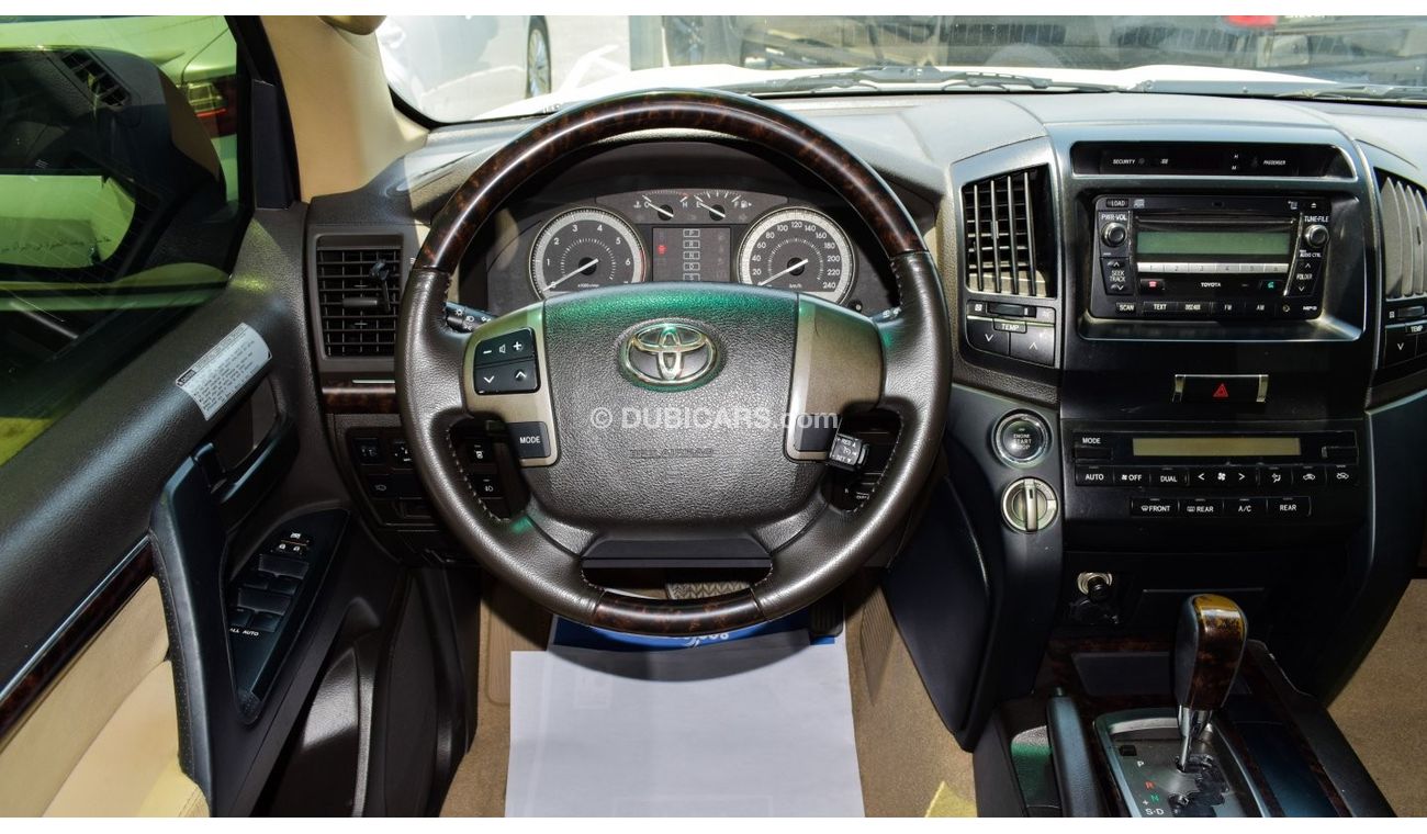 Toyota Land Cruiser GXR I V8