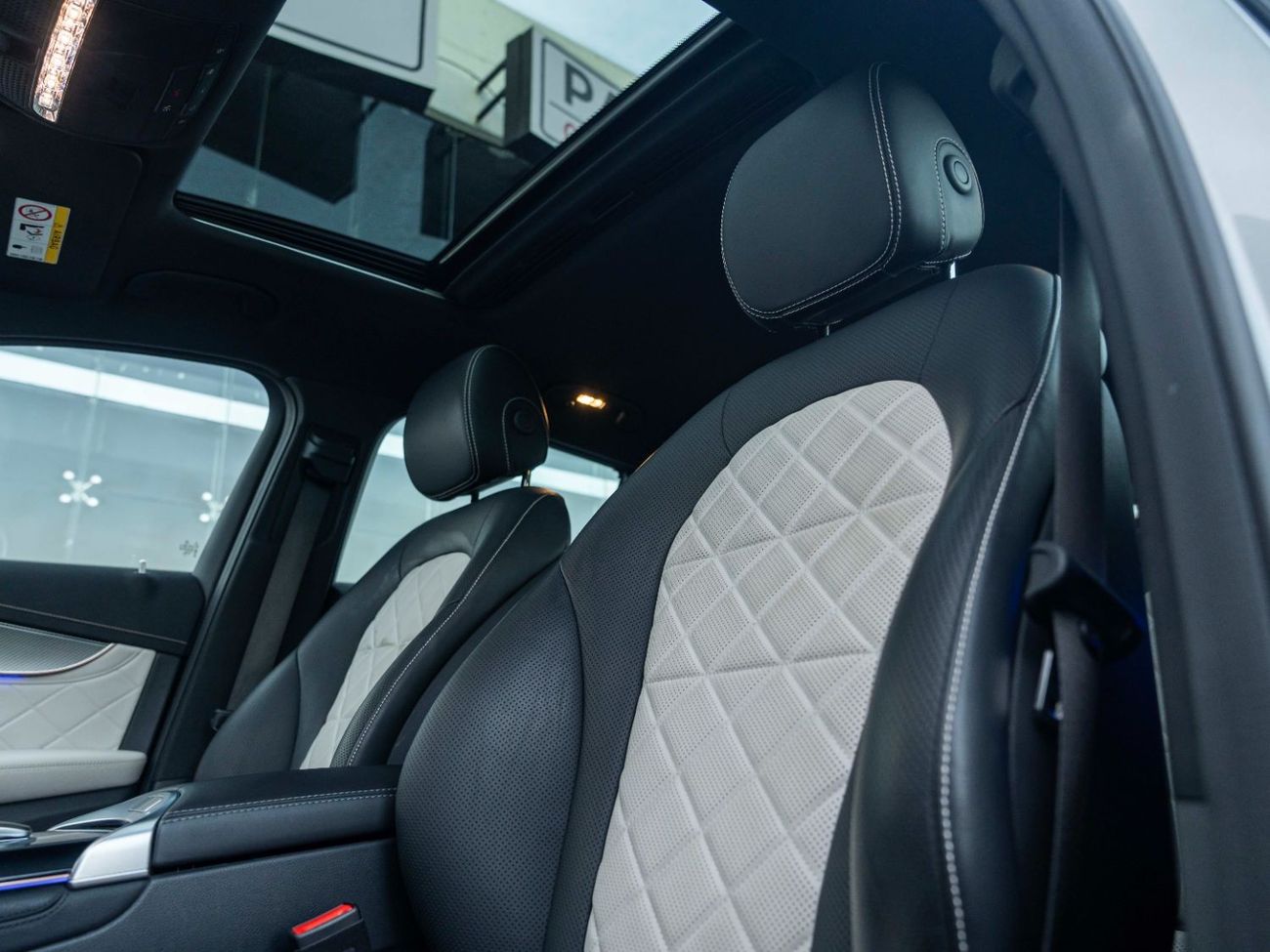 Mercedes-Benz EQC 400 AED 3,145 PM • EQC 400 PREMIUM PLUS • OFFICIAL MERCEDES BENZ GARGASH WARRANTY UNTIL 2026