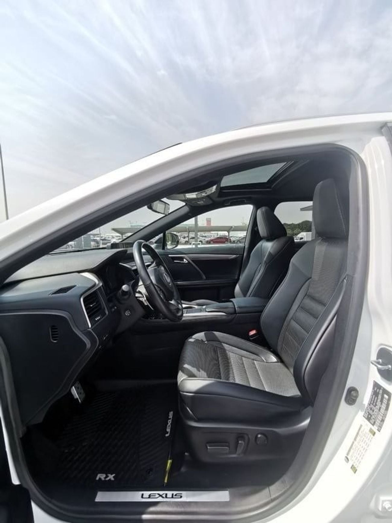 Lexus RX350 Lexus RX350 (F-Sport) - 2022 - White