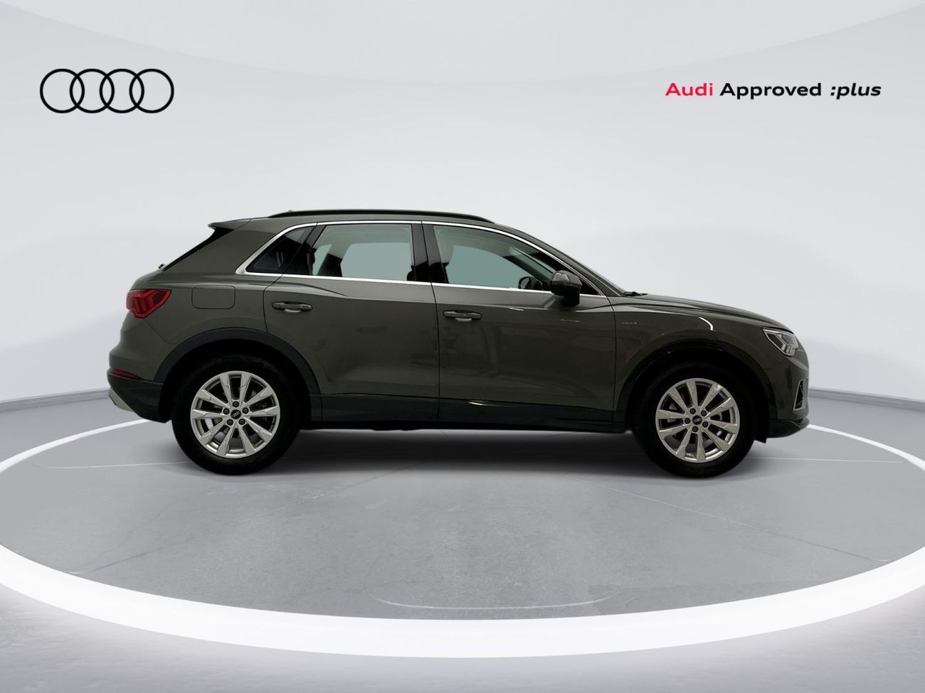 أودي Q3 35 TFSI Advanced 2.0L 150hp (Ref# 27216)