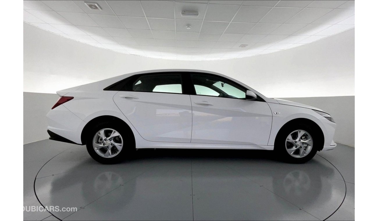 Hyundai Elantra Smart