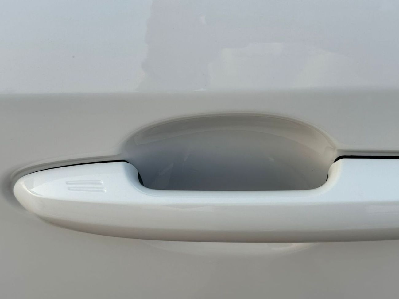 تويوتا راف ٤ 2.5L Adventure, Leather Seat, Panoramic Roof, wireless Charger, Electric Back Door, Model 2025