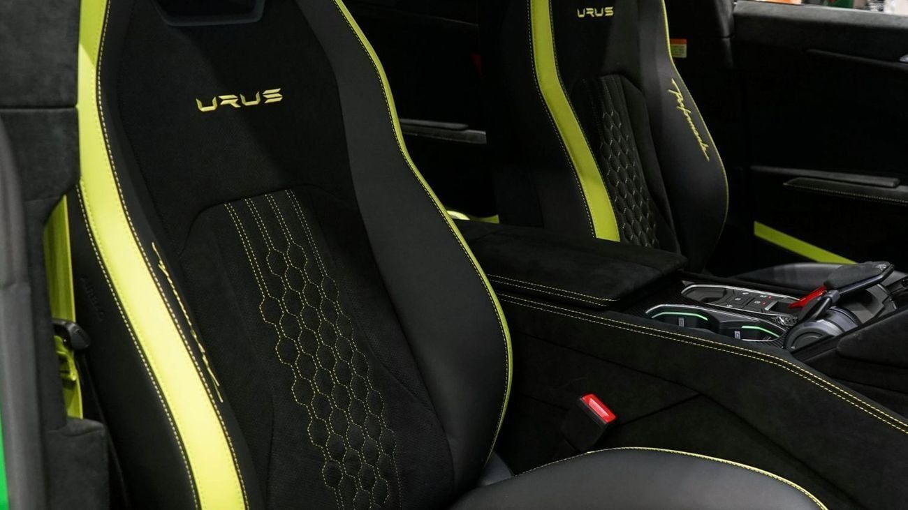 لامبورغيني اوروس 4.0T V8 Performante