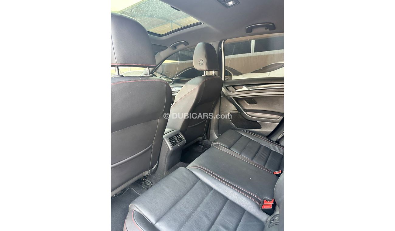 فولكس واجن جولف GTI P2 فولكس واجن جولف جي تي اي