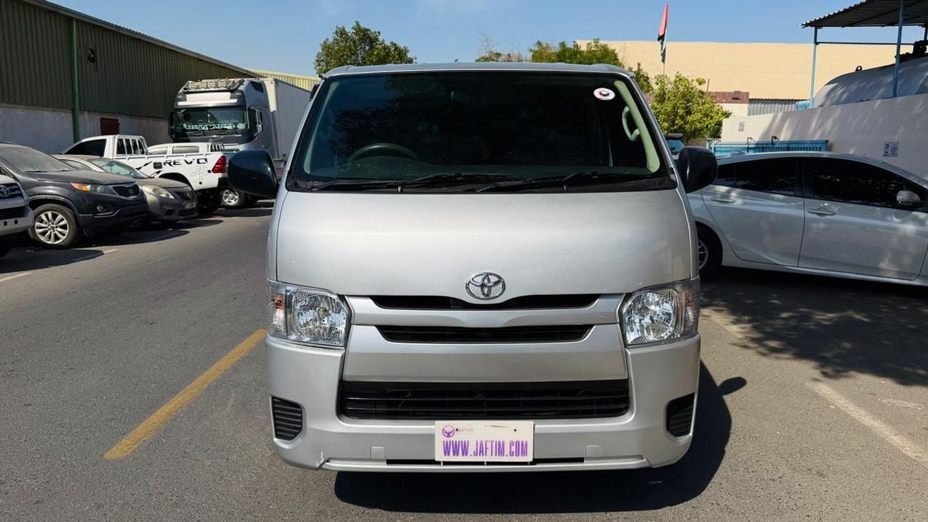 تويوتا هاياس 2018 | 2.7L PETROL | AT | RHD | COMFORT SEATS |  MULTIMEDIA SCREEN | TRACTION CONTROL