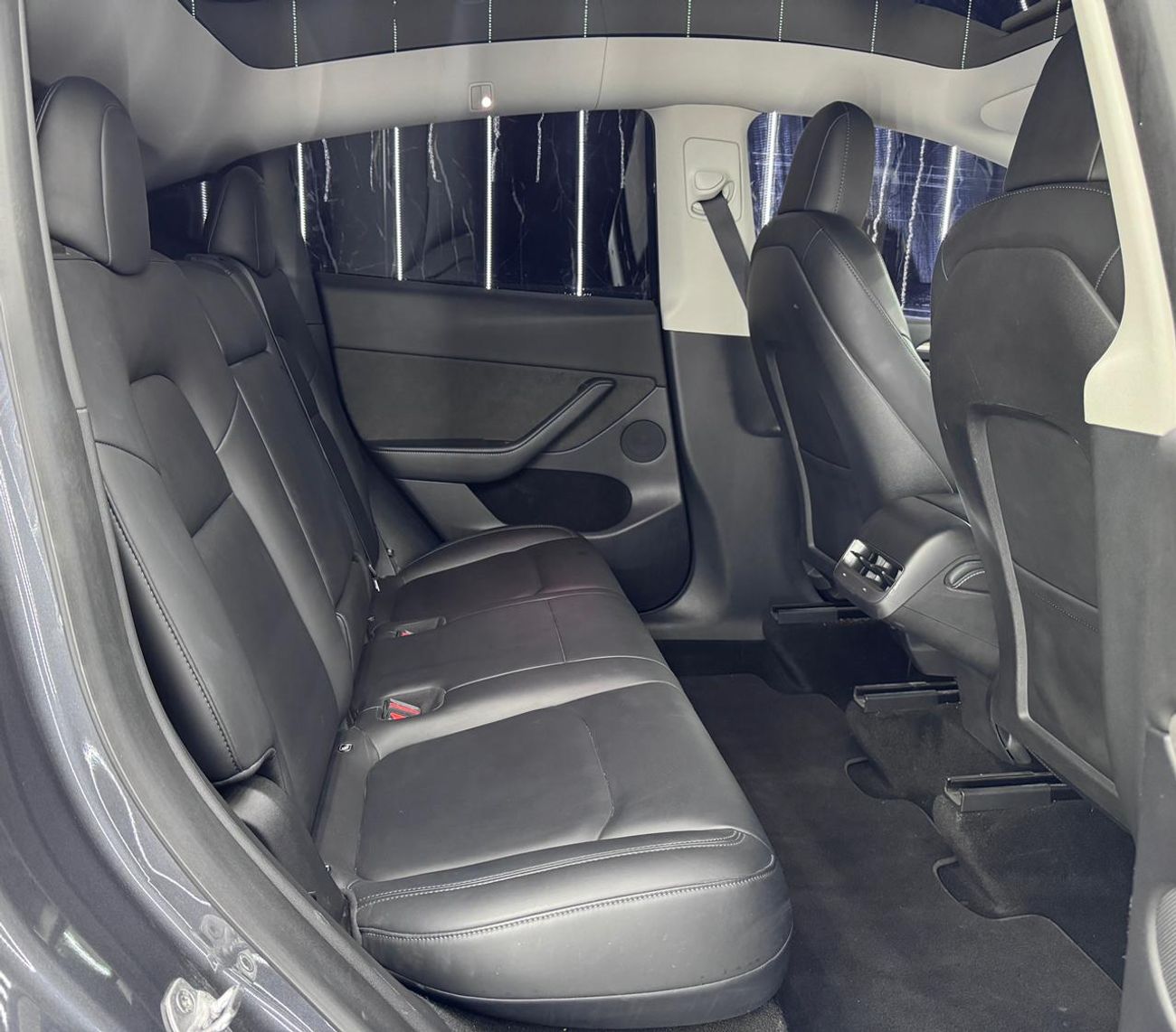 تسلا موديل Y Long Range (AWD)