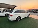 Honda Odyssey TOURING fully loaded in showroom condition