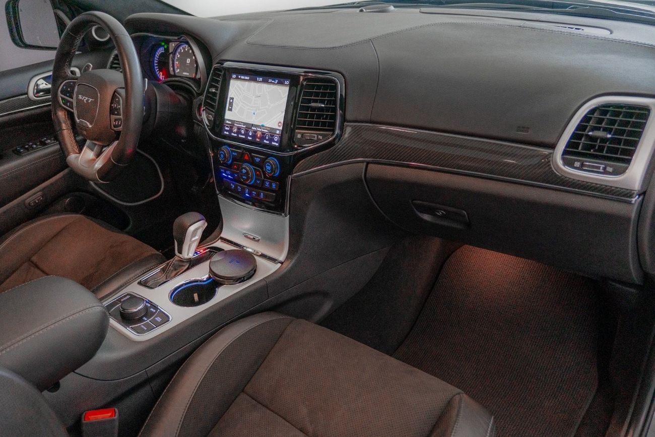 Jeep Grand Cherokee SRT 6.2L V8