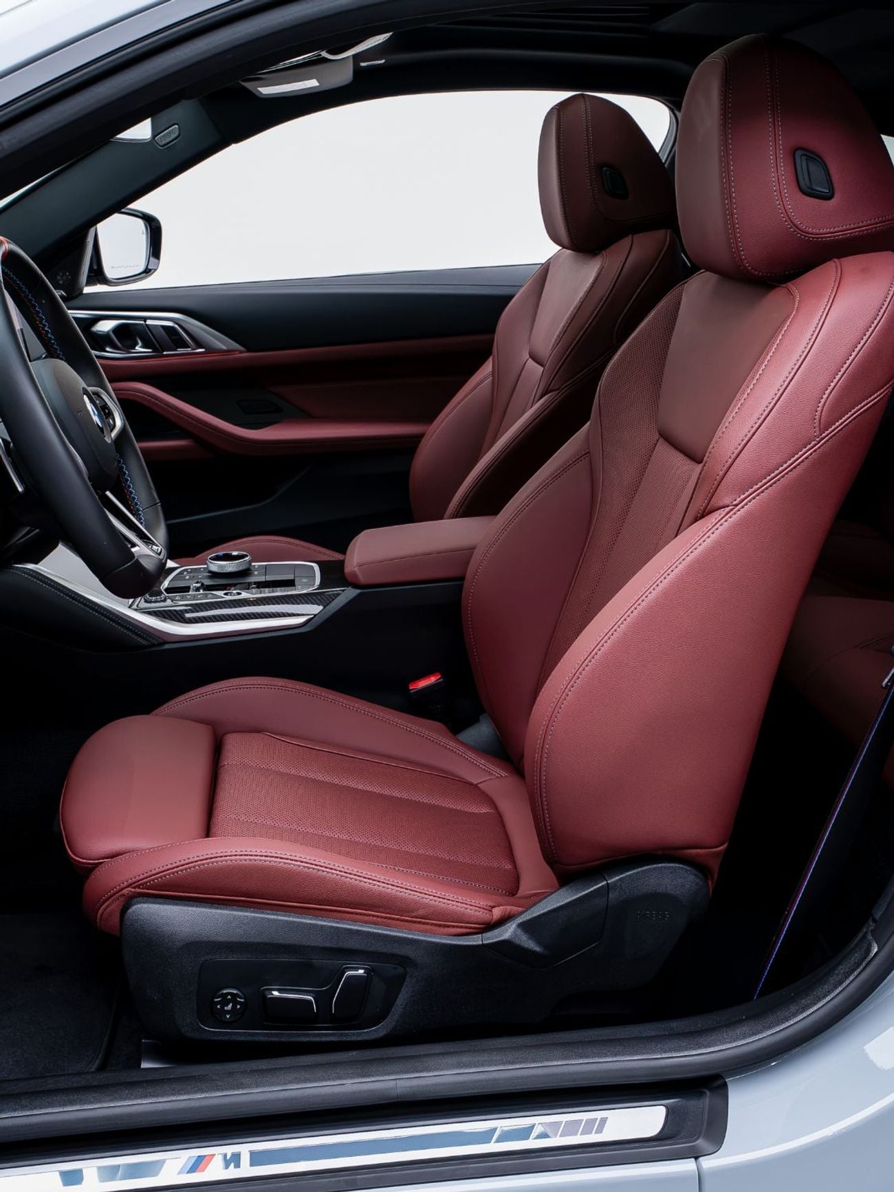 بي أم دبليو M440i XDRIVE MASTERCLASS