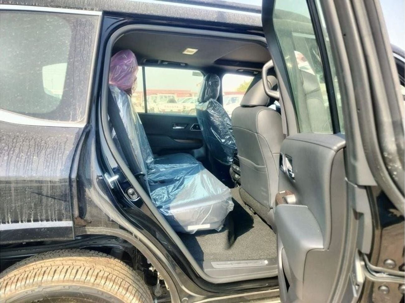 Toyota Land Cruiser VXR Toyota Land Cruiser VX+ Petrol 3.5L Automatic | 0KM | 03 Years Warranty