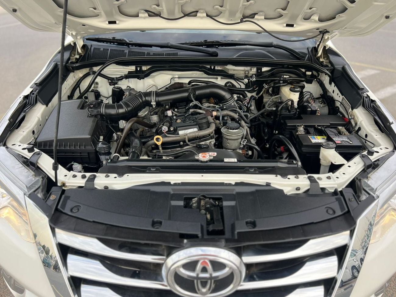 Toyota Fortuner 2019 Toyota Fortuner EXR 2.7L V4 -AWD 4x4 GCC - Rear CAM & Sensor - Cruise Control